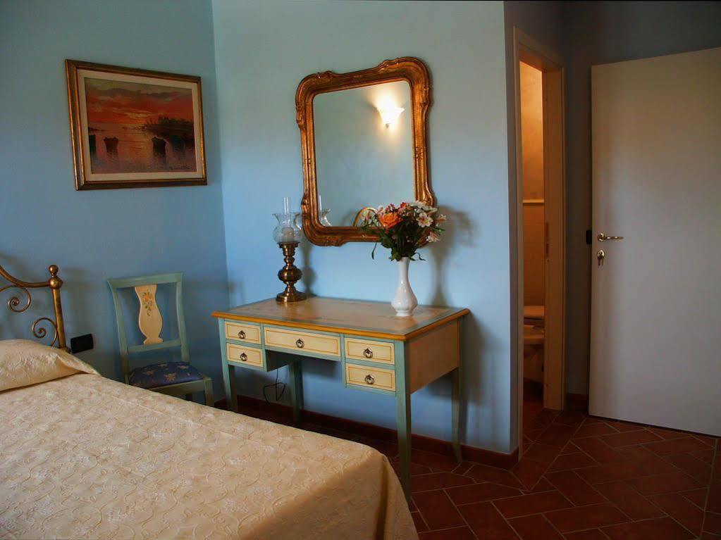 La Torretta Dei Fiori Guest House Кампи Бизенцио Екстериор снимка